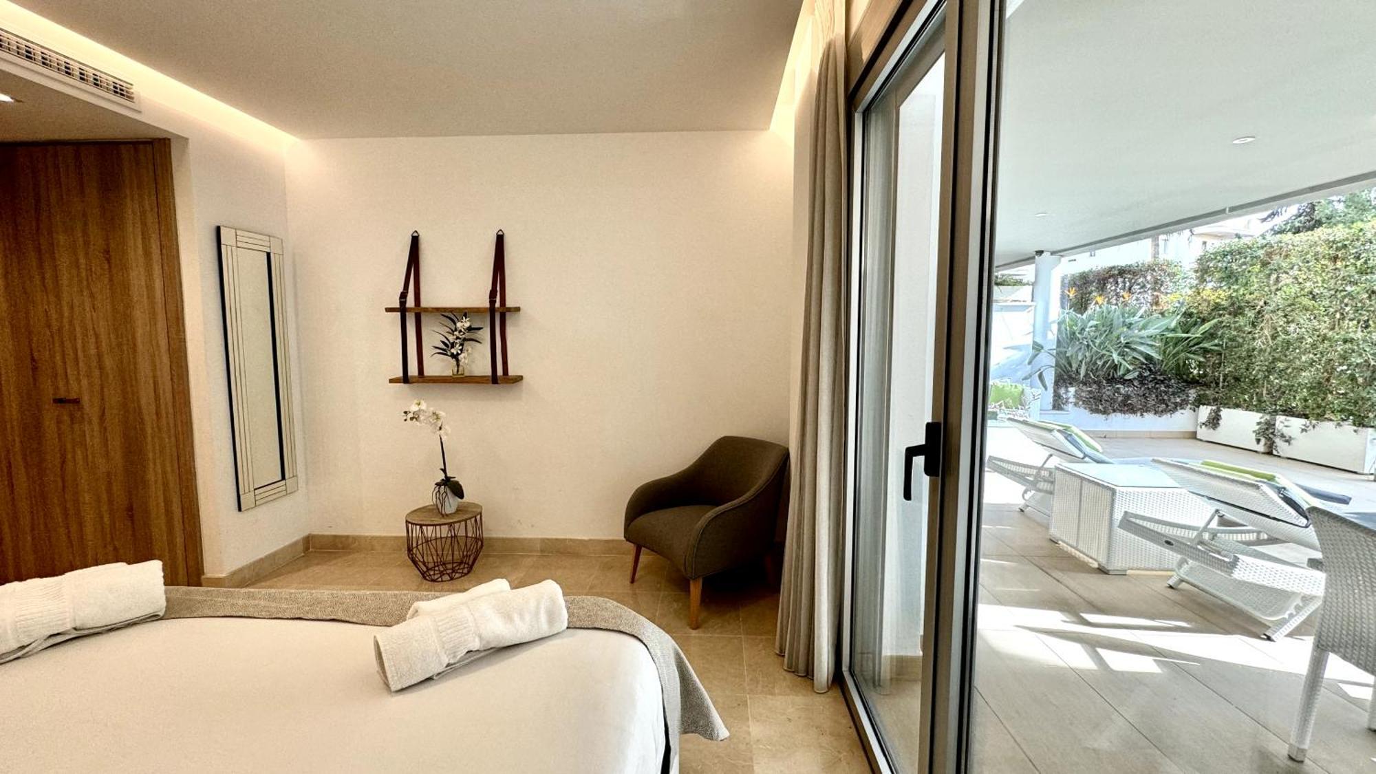 Modern Flat With Private Garden In Royal Banus Apartamento *