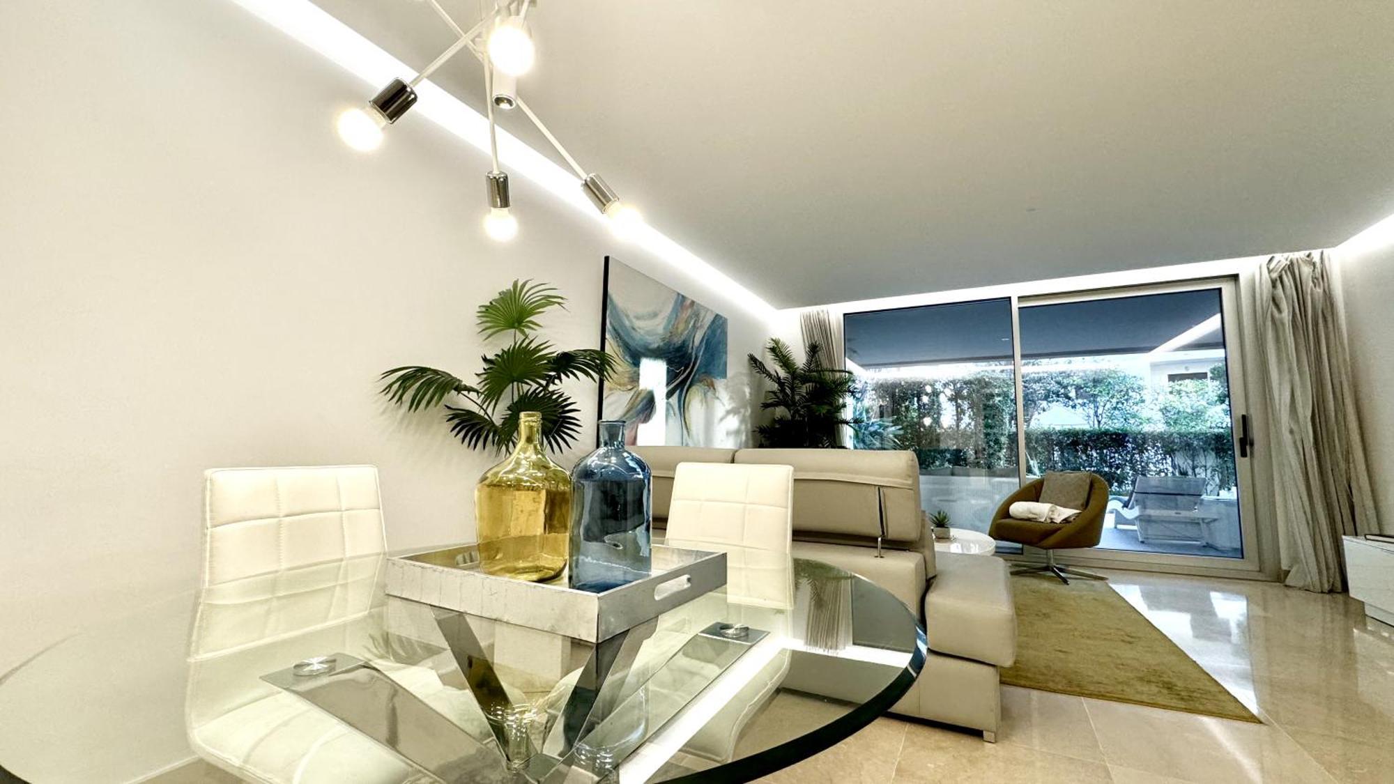 Apartamento Modern Flat With Private Garden In Royal Banus